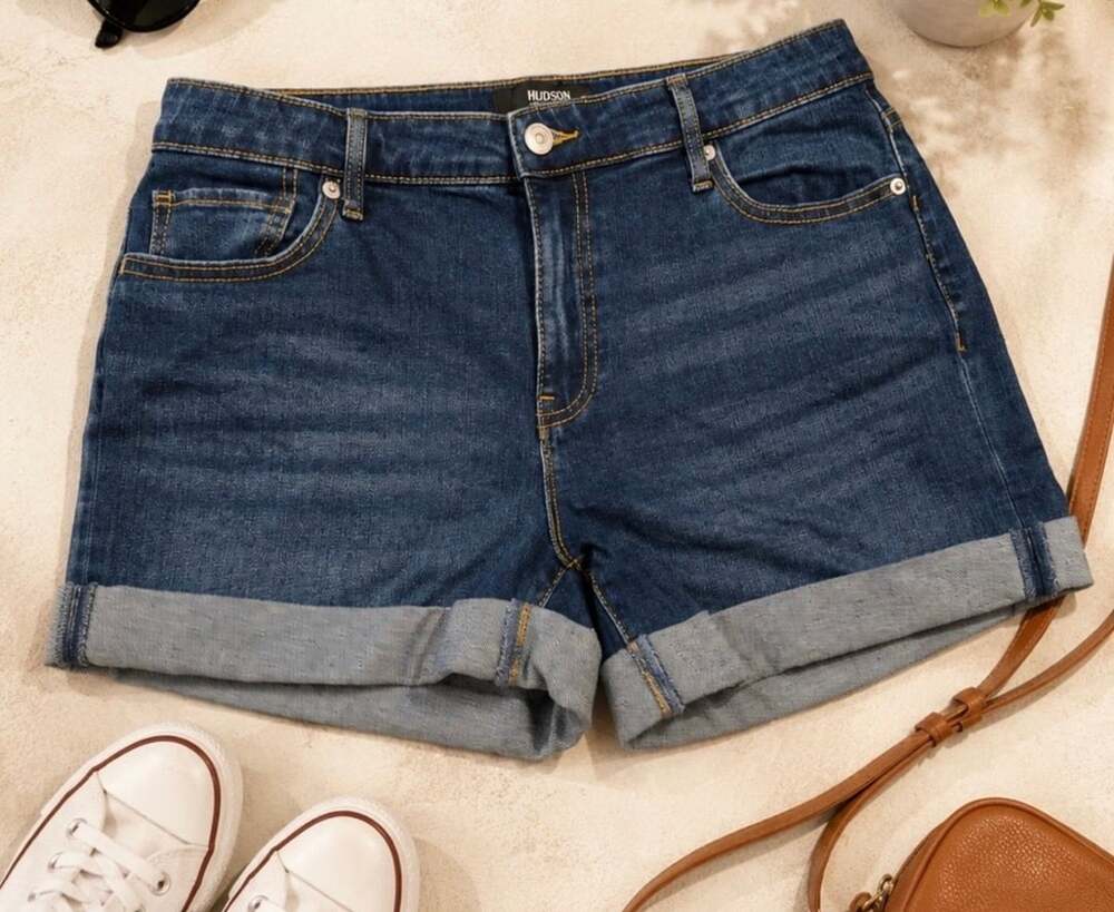 Hudson Denim Shorts Size 8 Dark Wash Cuffed (y)